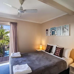 *** Resort Pelican Noosa Australia