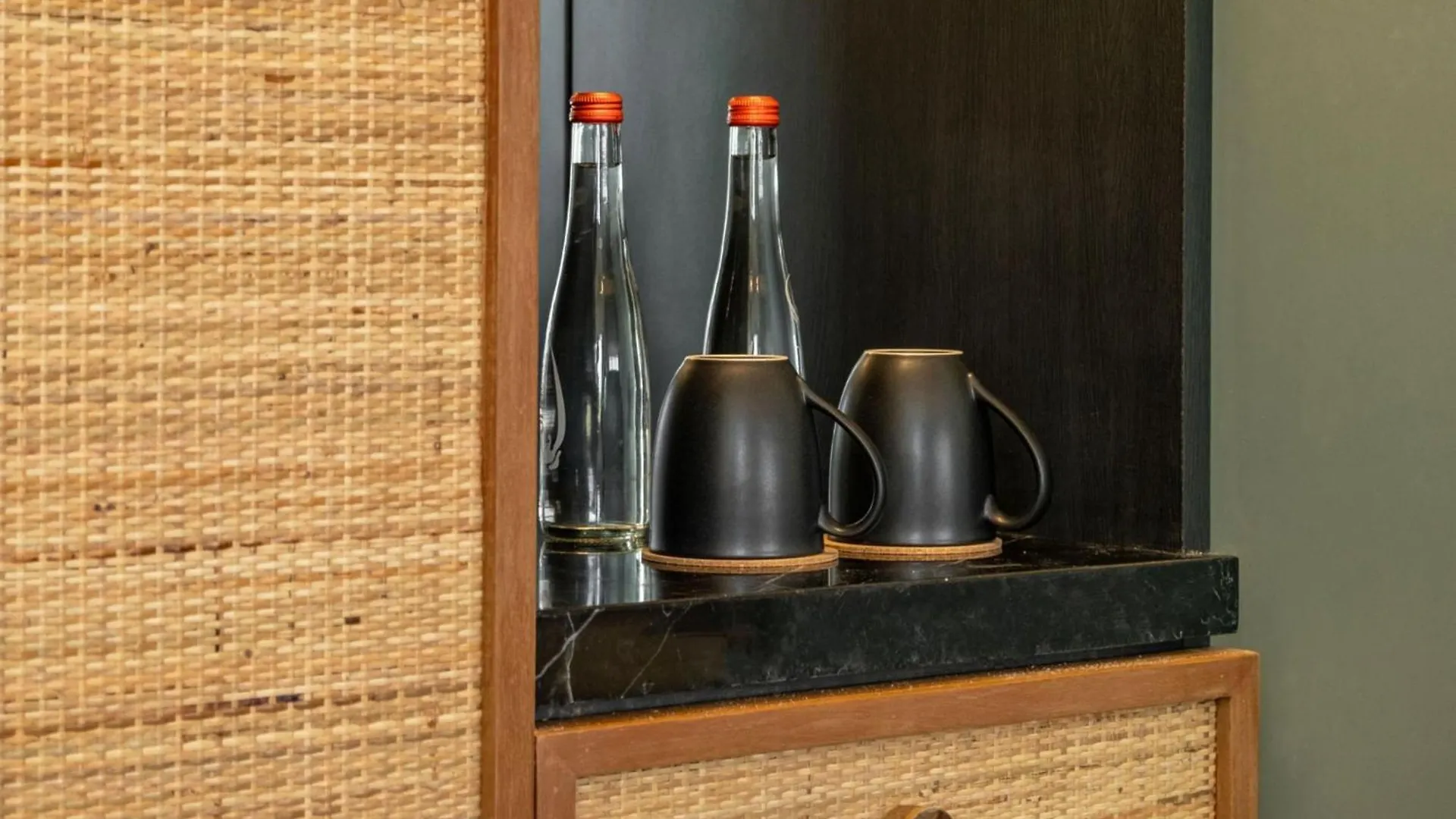 **** Hotel The Isvara By Cove Seminyak  Indonesia